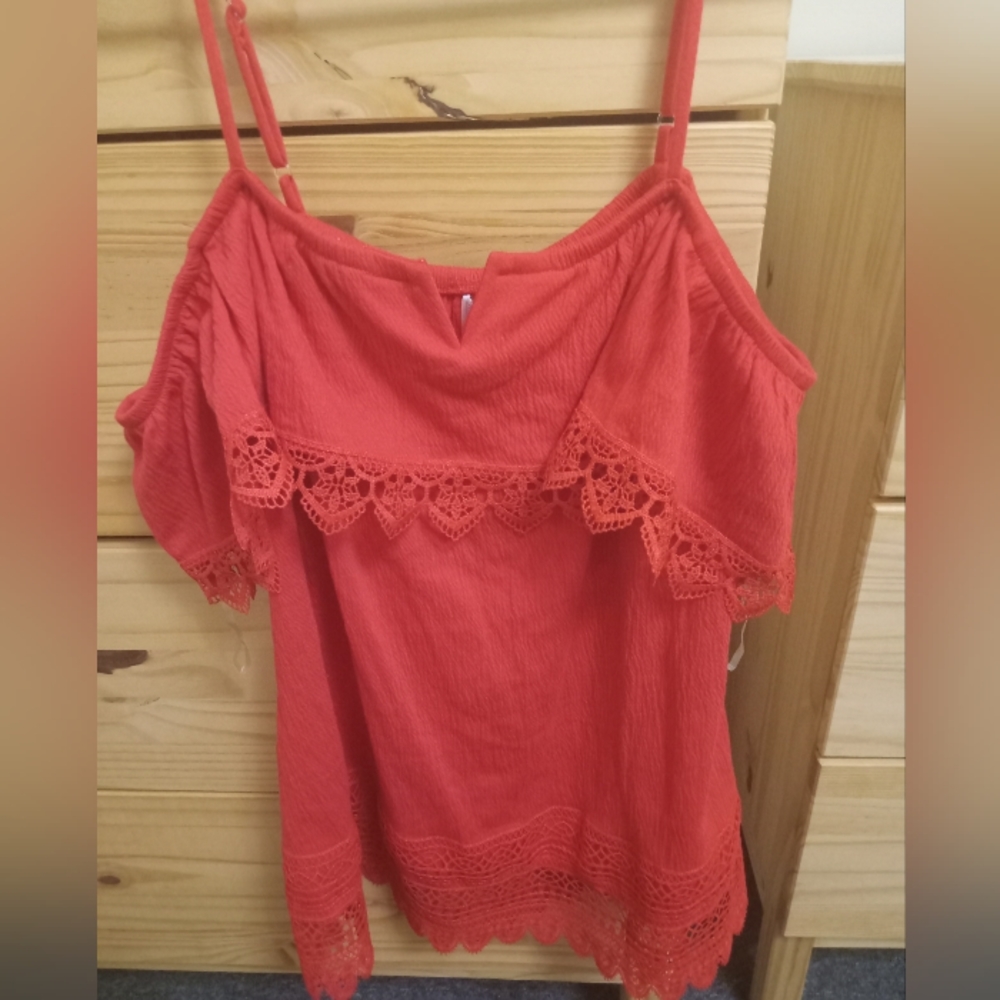 NWT No Boundries Top
